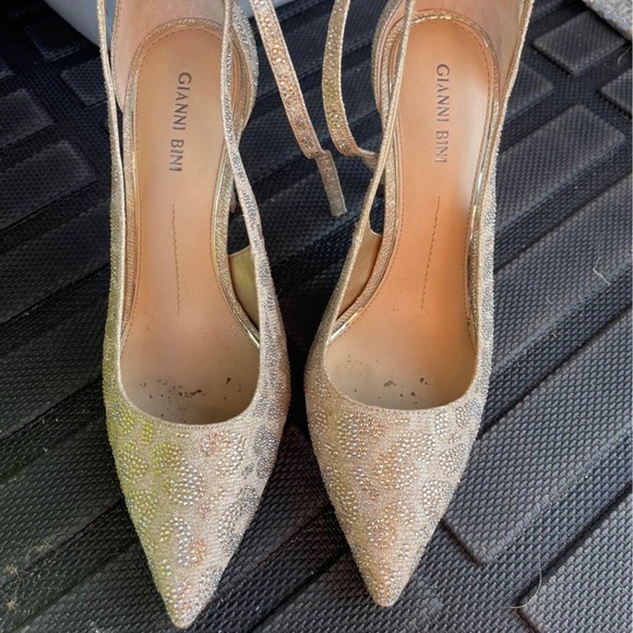 Gianni Bini heels. Champagne/Gold cheetah print. Size 9.5. Worn once. - Picture 3 of 3